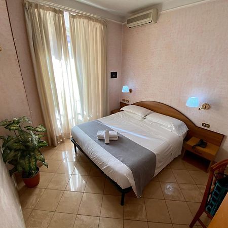 Hotel Resi Rzym Zewnętrze zdjęcie