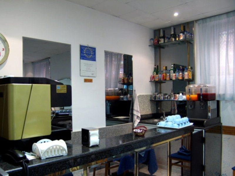 Hotel Resi Rzym Zewnętrze zdjęcie